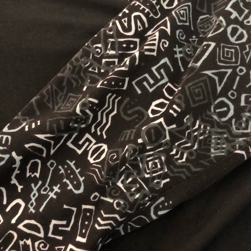 Lularoe randy tee